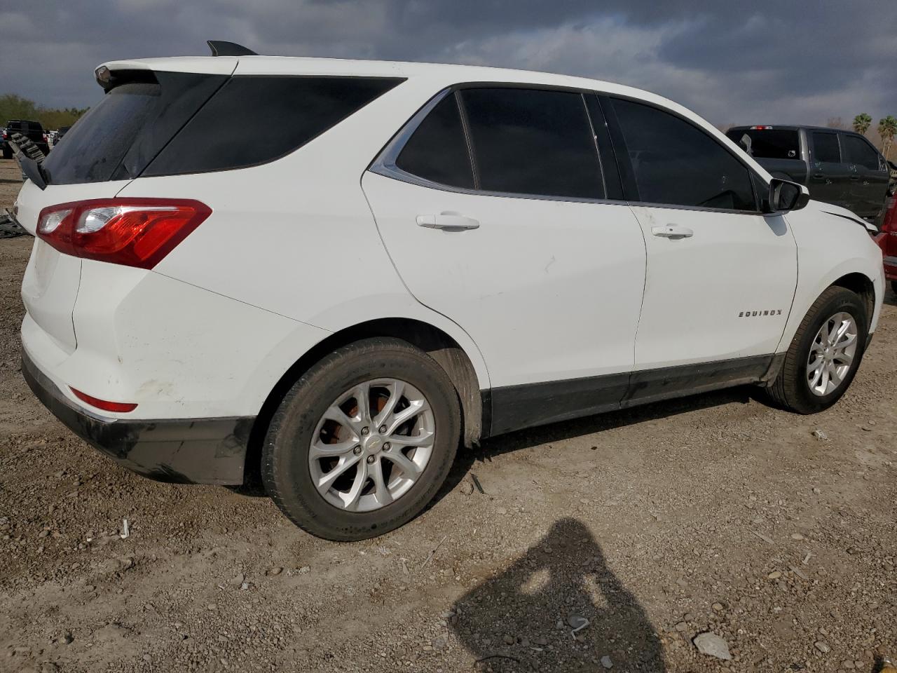 2020 Chevrolet Equinox - Image 3