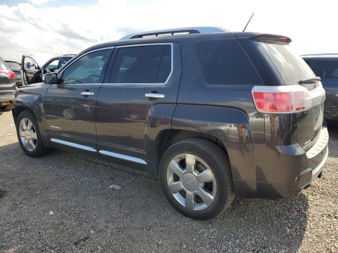 2014 GMC Terrain - Image 2