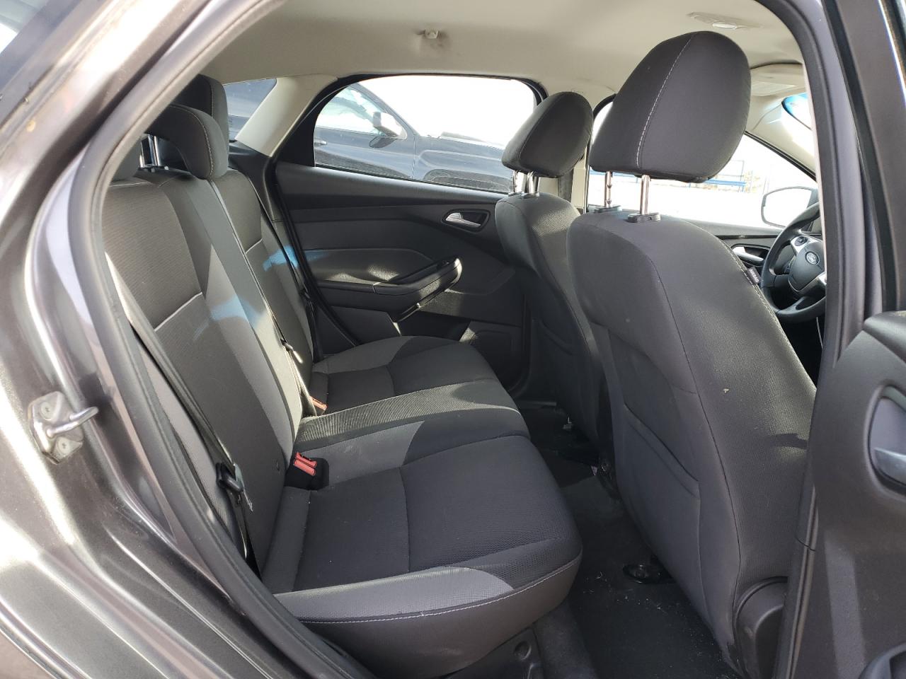2014 Ford Focus - Image 12