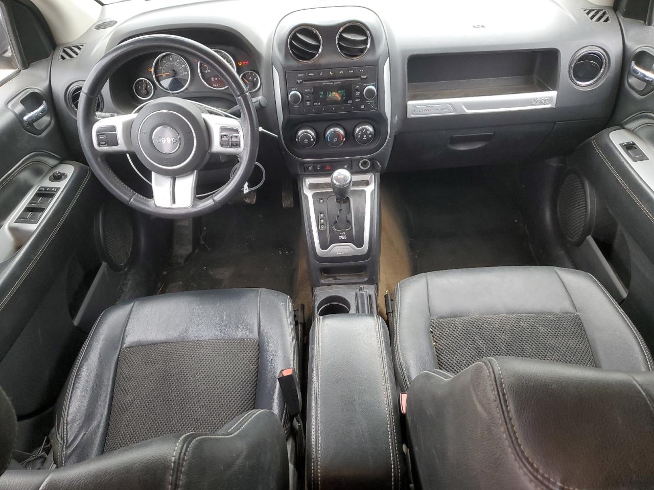2016 Jeep Compass - Image 8