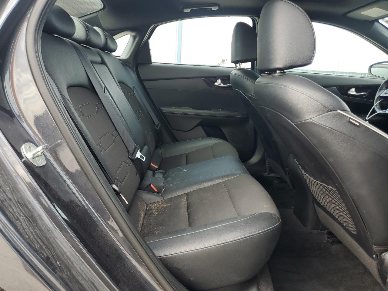 2020 Kia Forte - Image 10