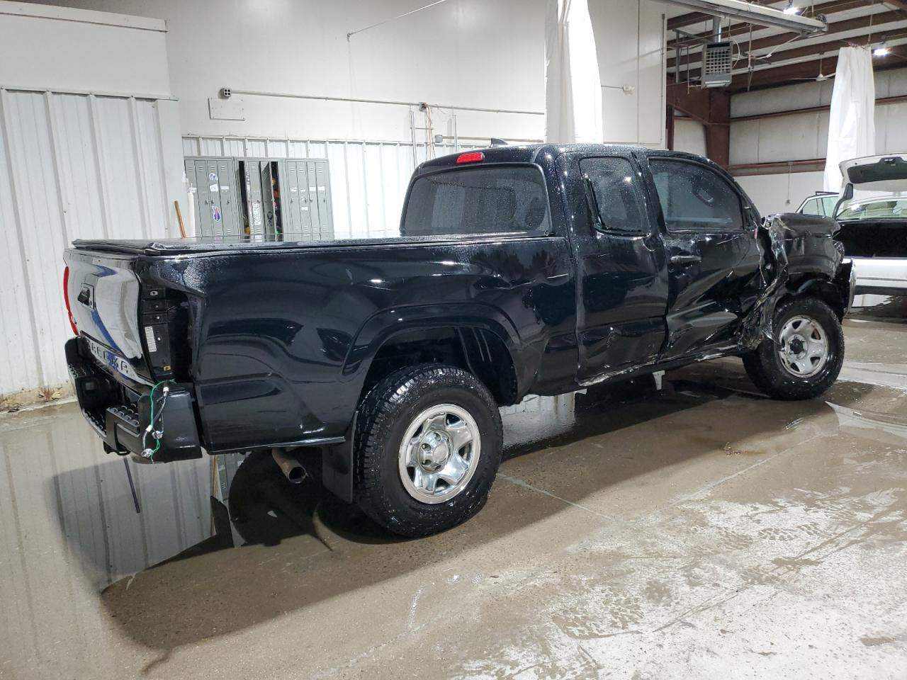 2016 Toyota Tacoma - Image 3