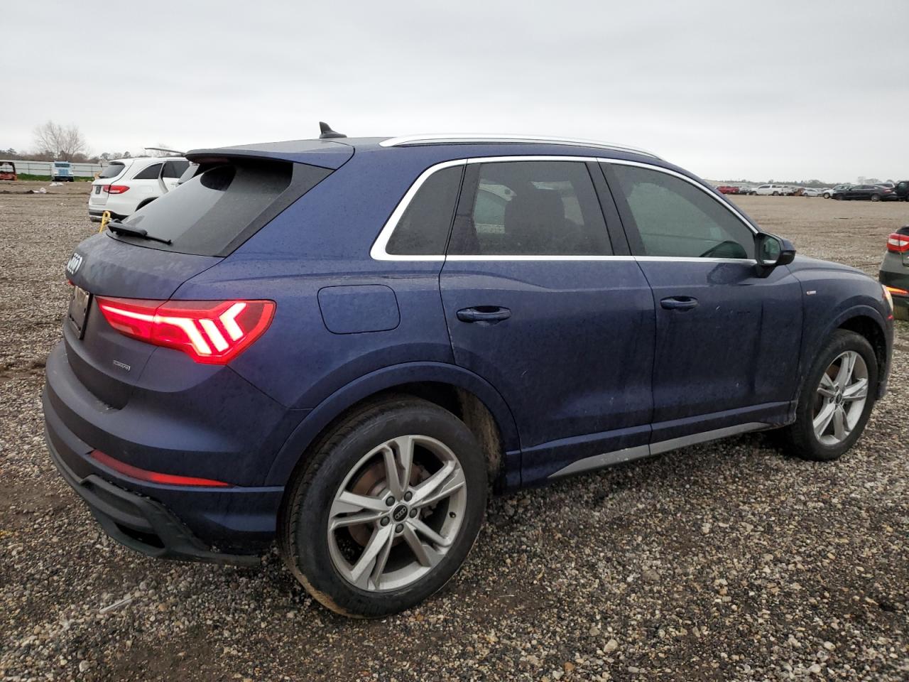 2023 Audi Q3 - Image 3