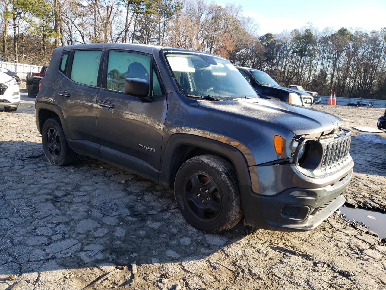 2017 Jeep Renegade - Image 4