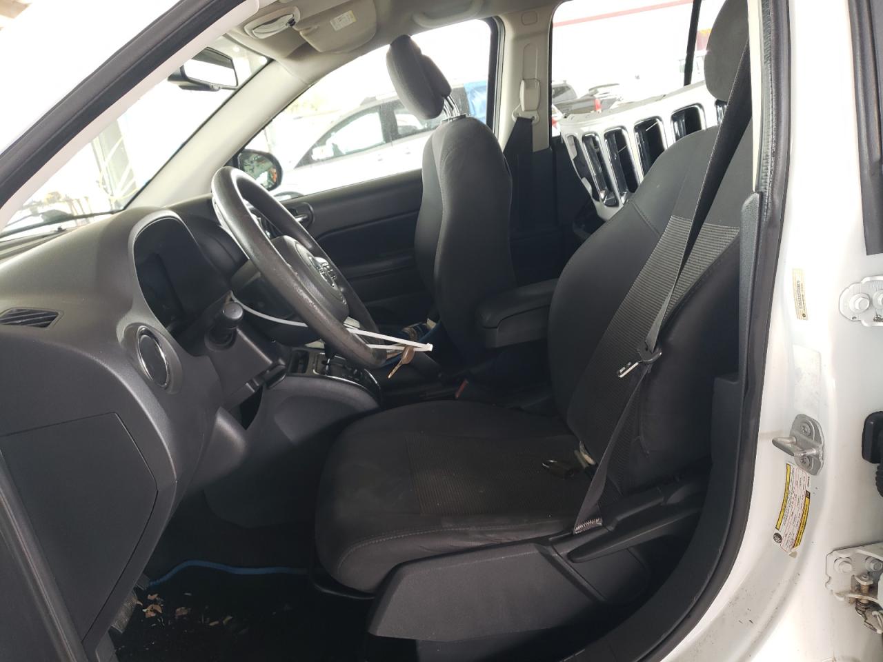 2016 Jeep Compass - Image 7