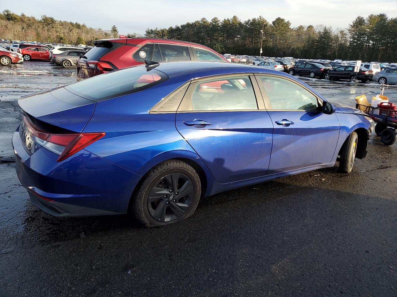 2021 Hyundai Elantra - Image 3