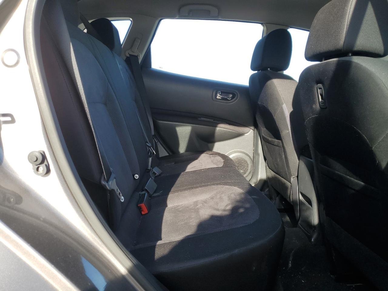 2013 Nissan Rogue - Image 11
