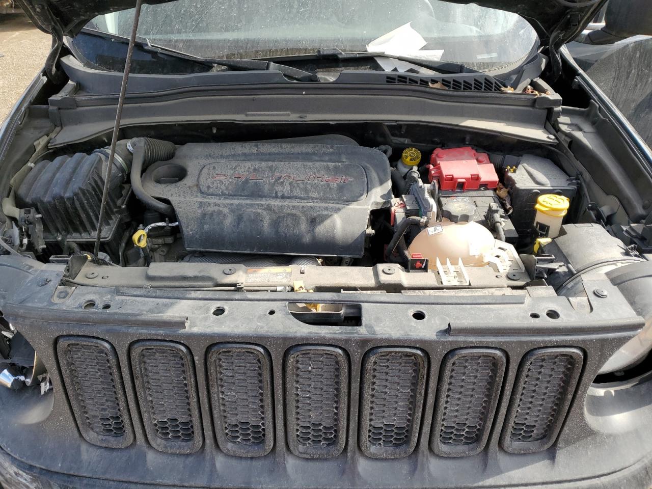 2018 Jeep Renegade - Image 12