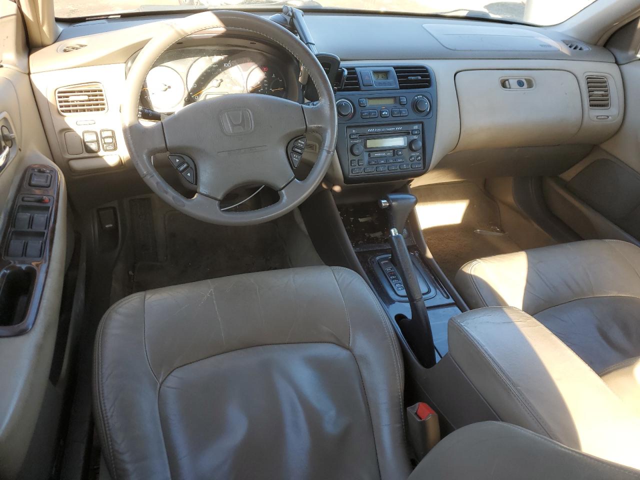 2001 Honda Accord - Image 8