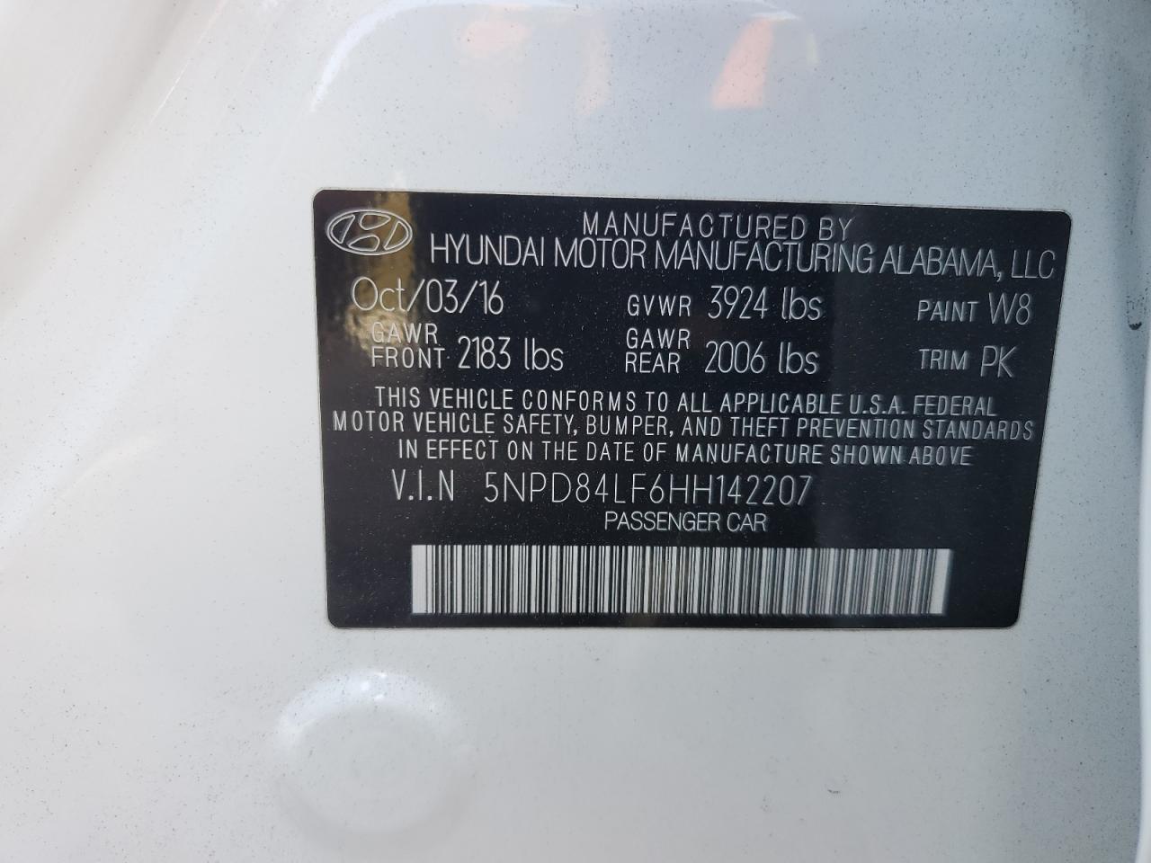 2017 Hyundai Elantra - Image 12