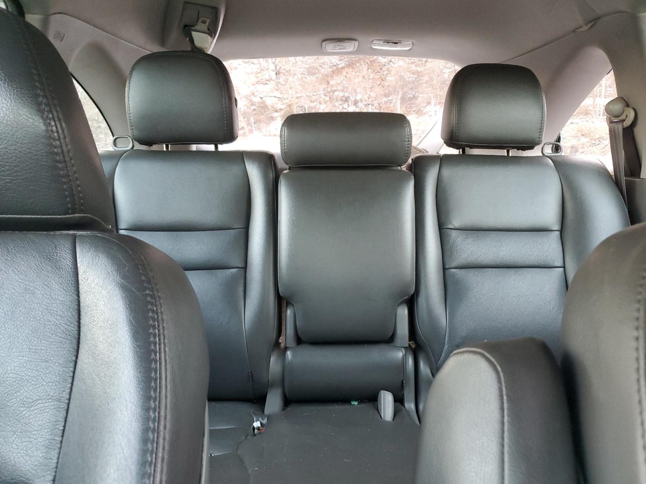 2010 Honda CR-V - Image 10