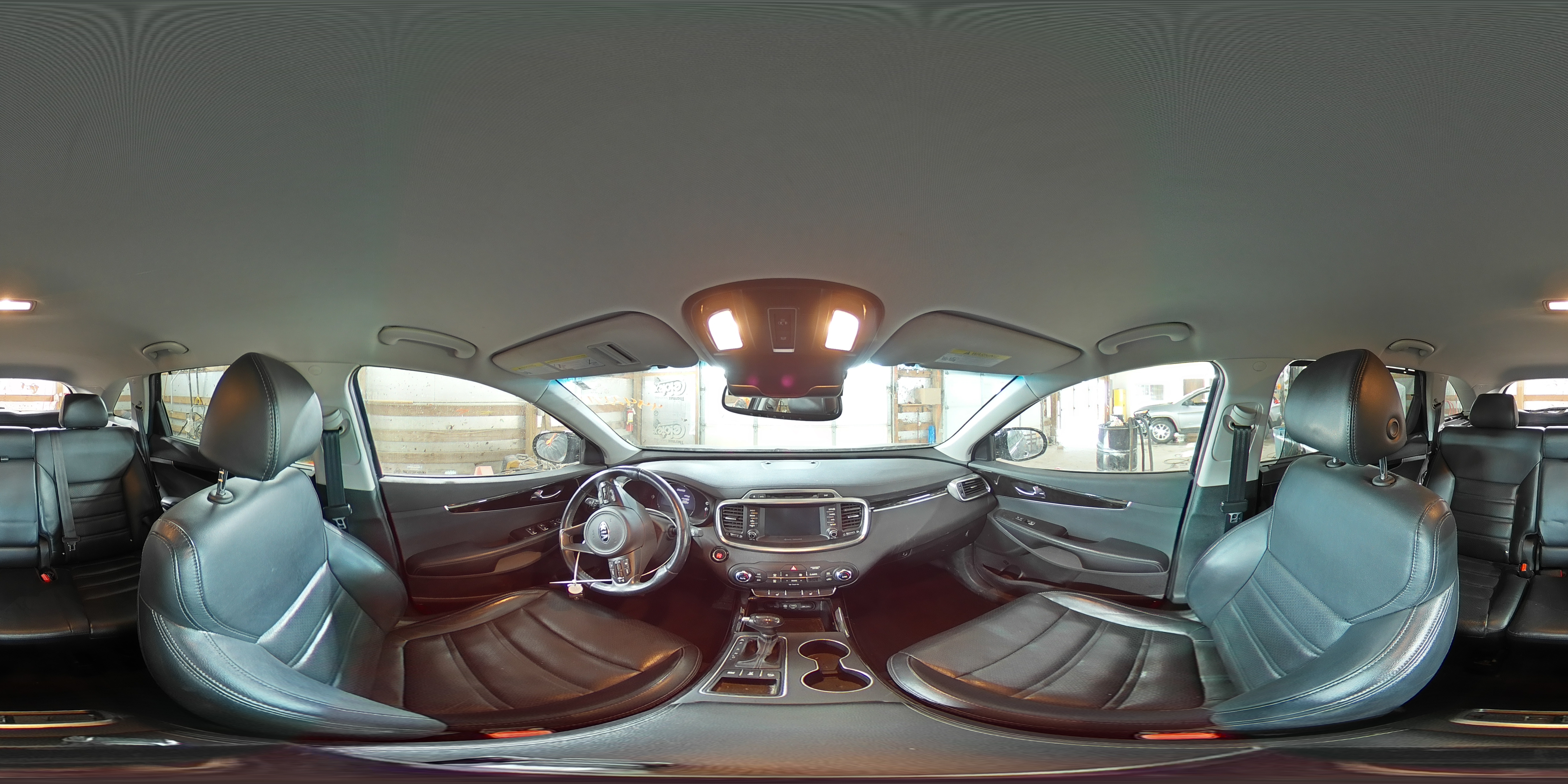 2018 Kia Sorento - Image 16