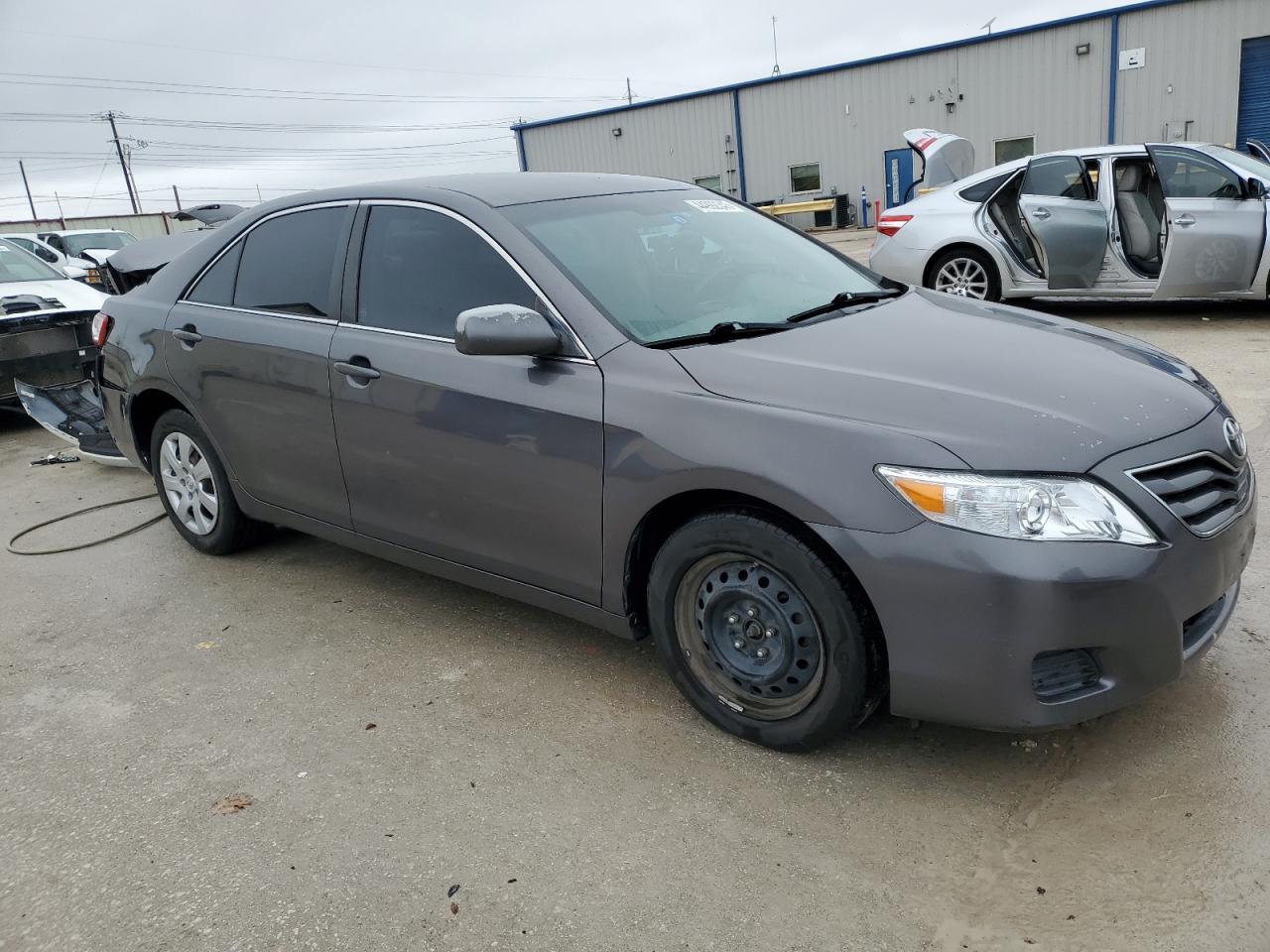 2011 Toyota Camry - Image 4