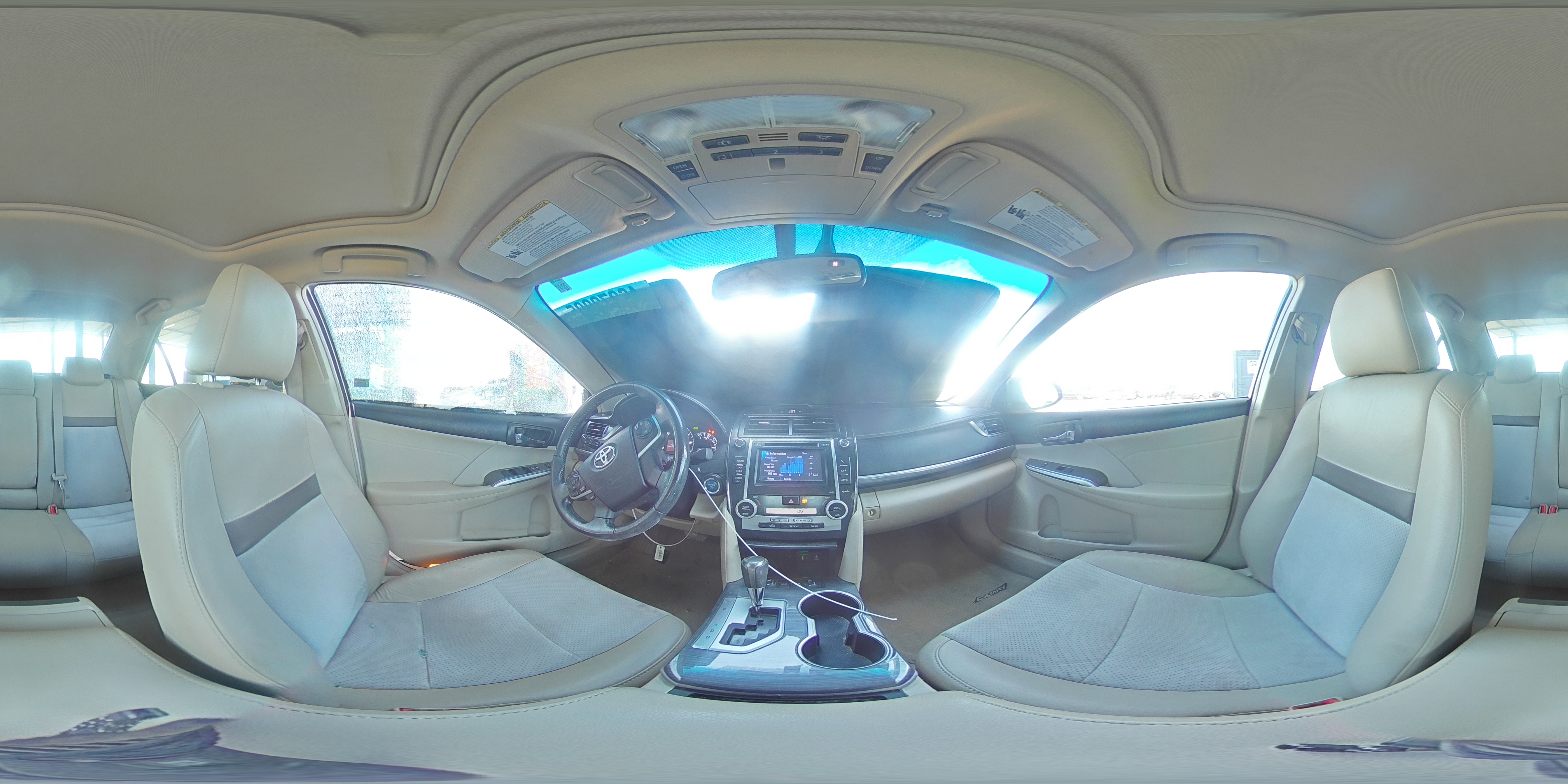 2013 Toyota Camry - Image 13