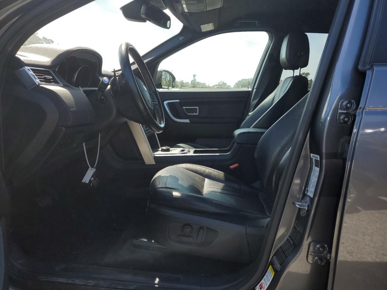 2018 Land Rover Discovery - Image 7