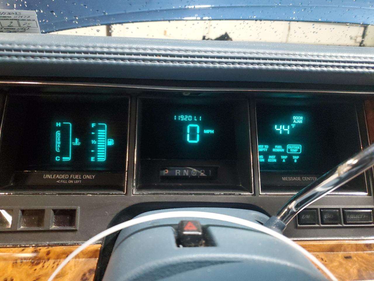 1993 Lincoln Town Car - Image 9