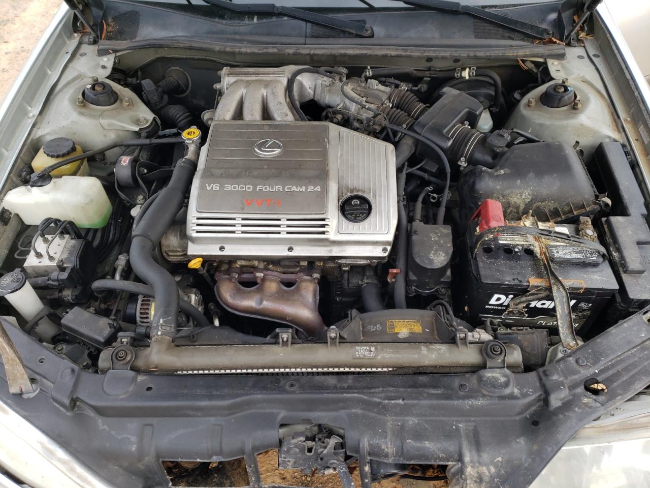 2001 Lexus ES - Image 12