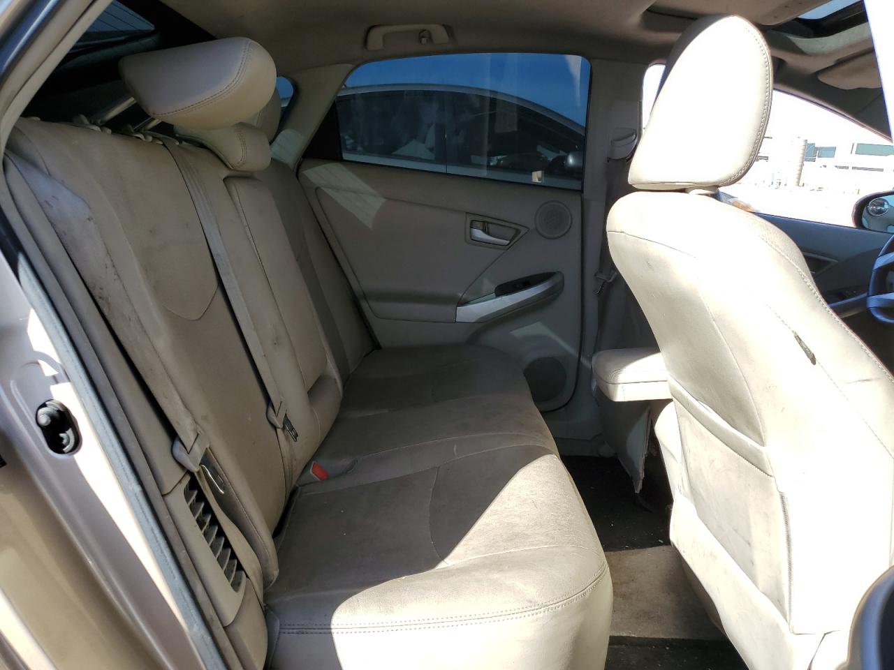 2010 Toyota Prius - Image 10