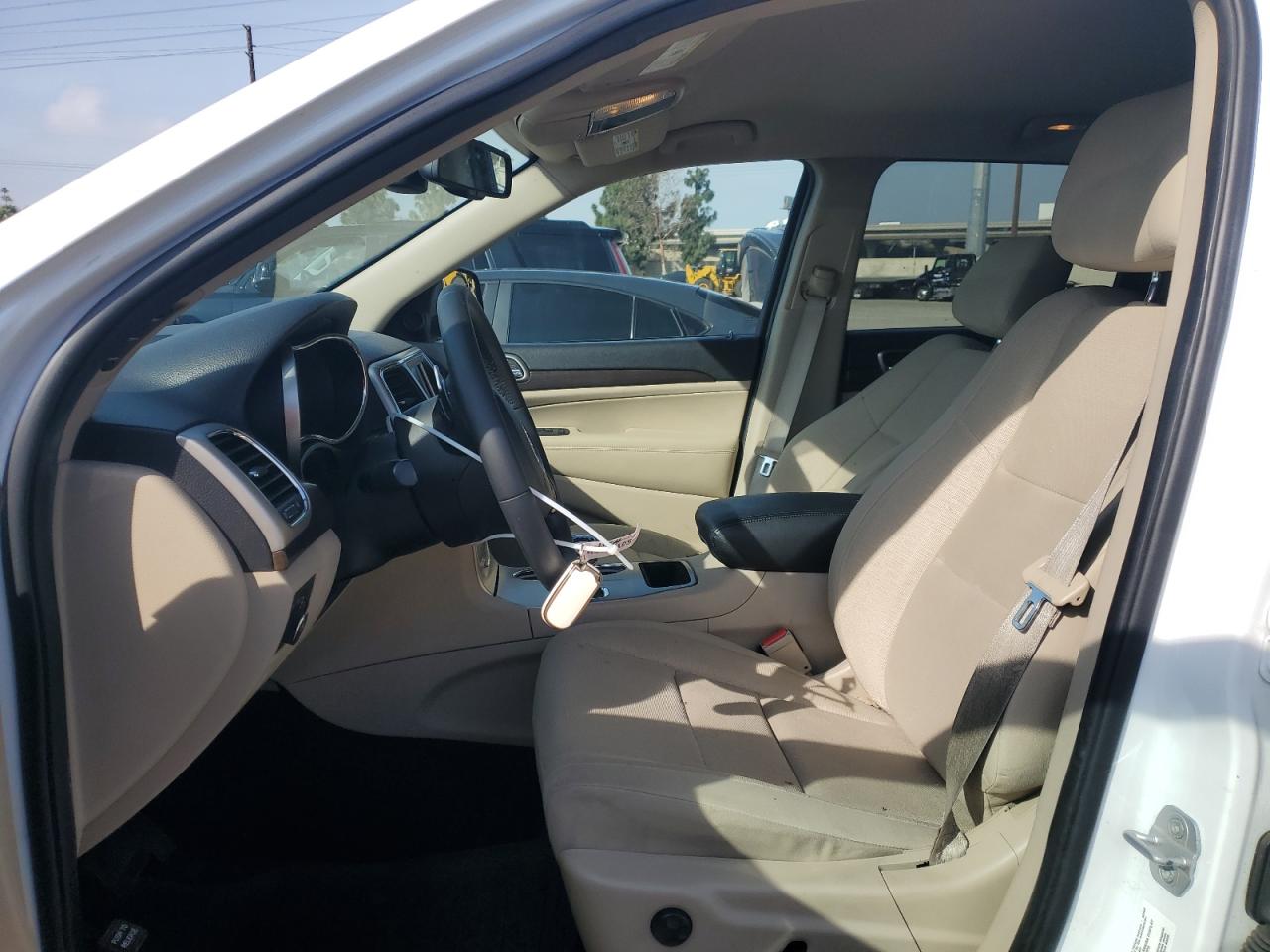2014 Jeep Grand Cherokee - Image 7