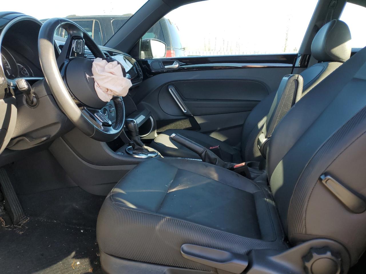 2013 Volkswagen Beetle - Image 7