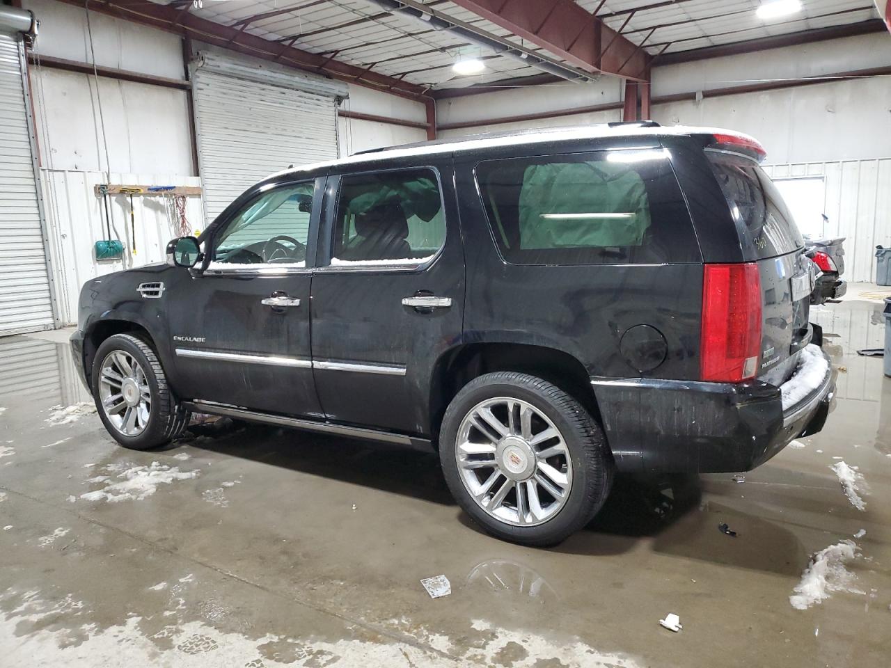 2011 Cadillac Escalade - Image 2