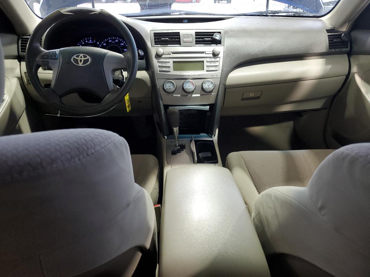 2011 Toyota Camry - Image 8
