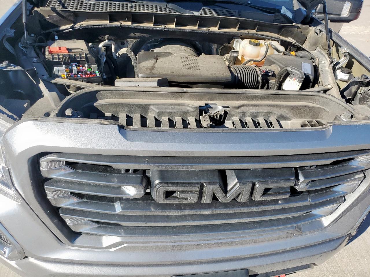 2021 GMC Sierra - Image 11