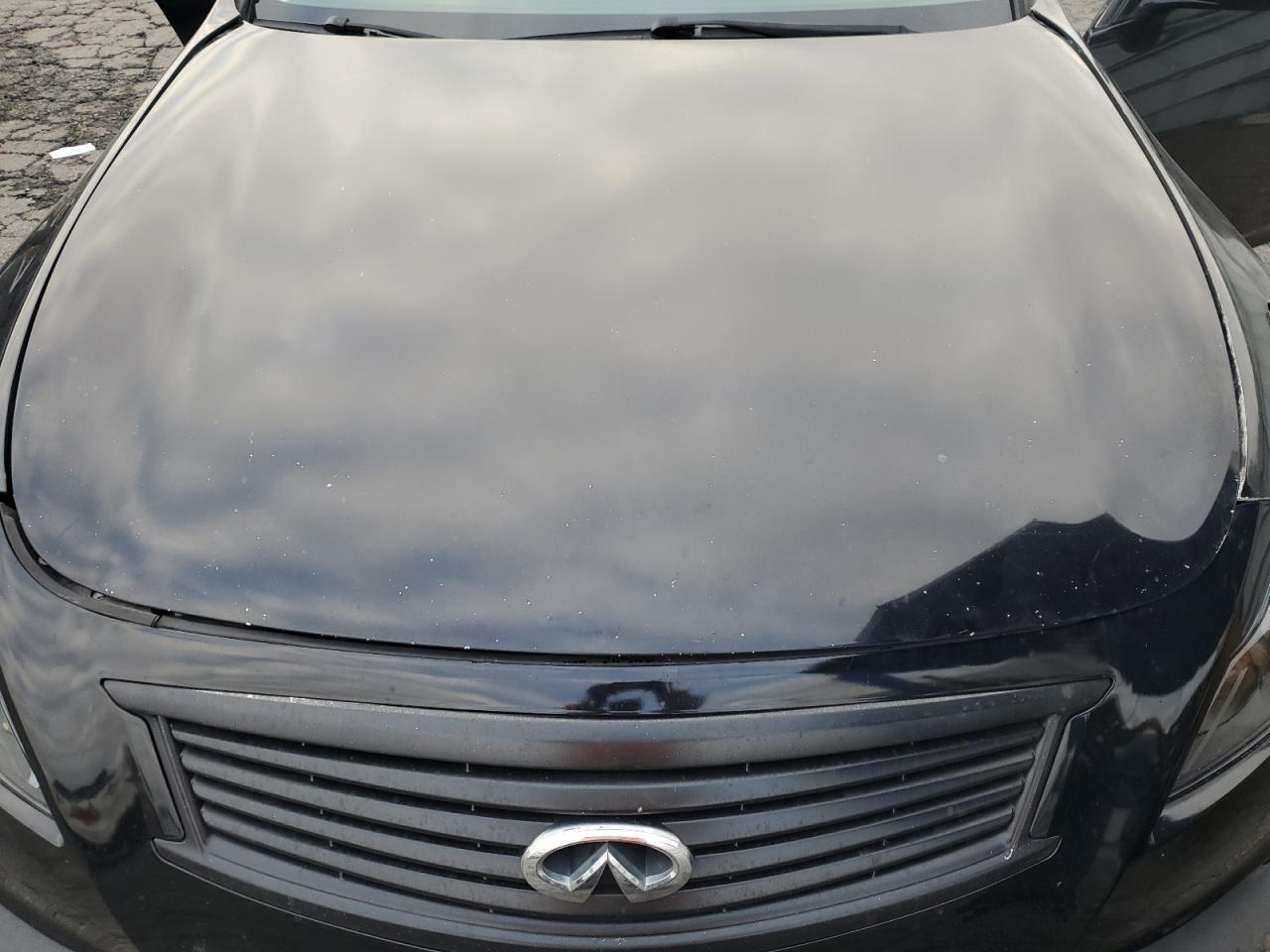 2015 Infiniti Q40 - Image 11