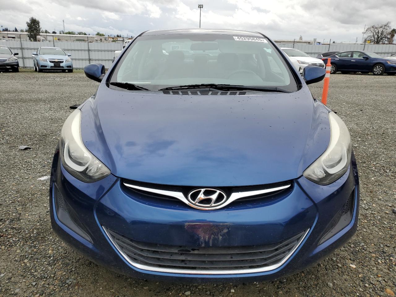 2016 Hyundai Elantra - Image 5