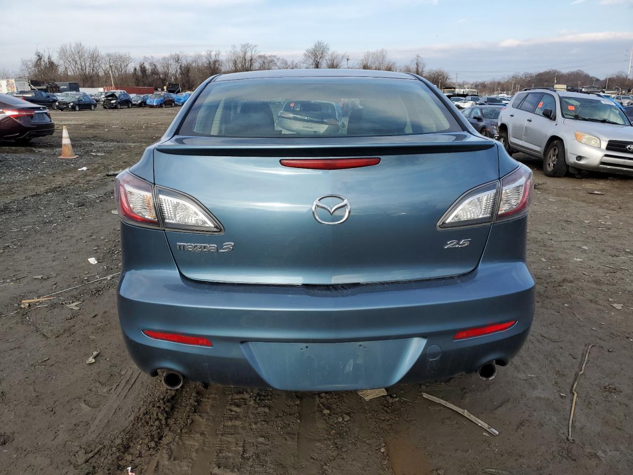 2010 Mazda 3 - Image 6