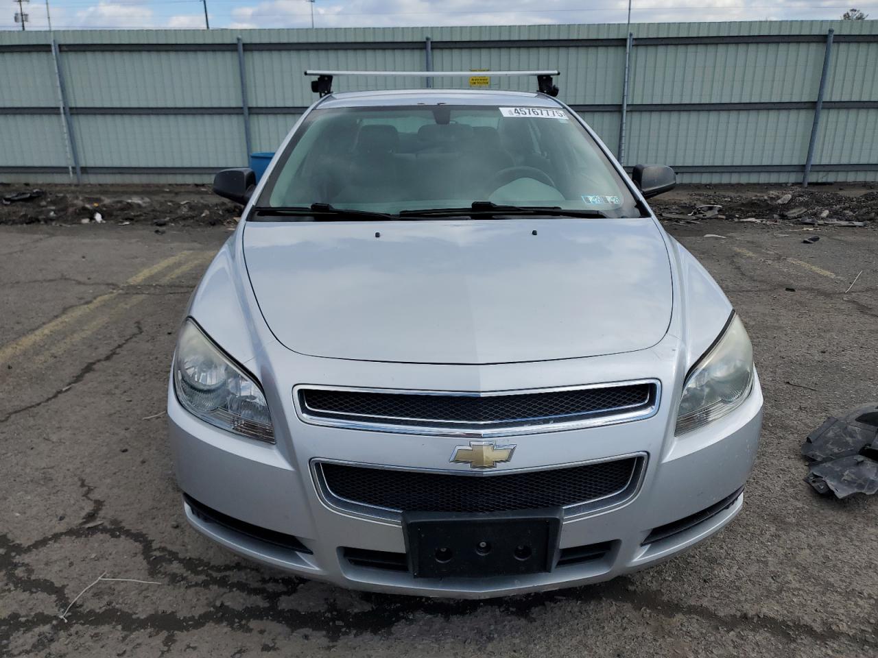 2010 Chevrolet Malibu - Image 5