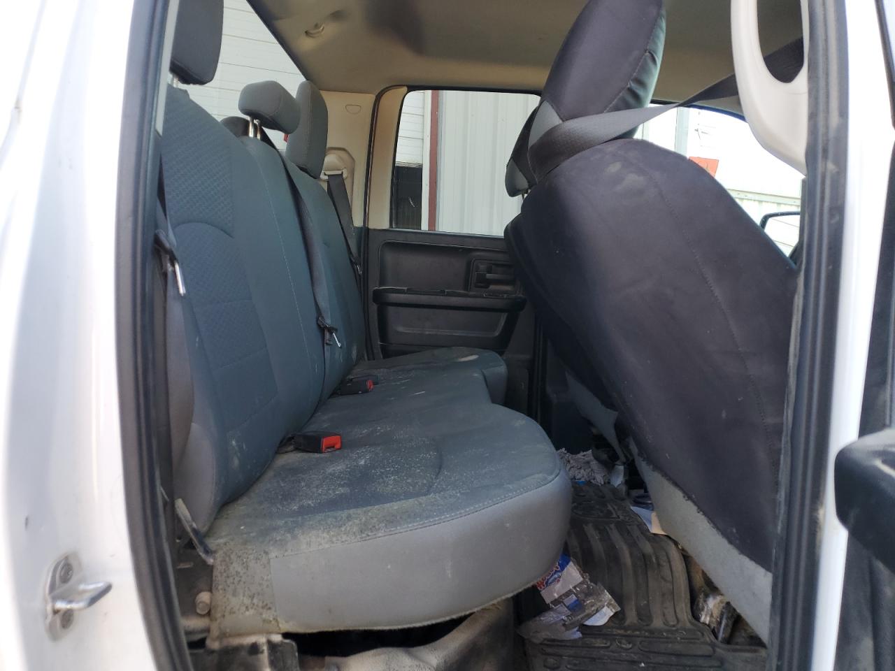 2015 RAM 1500 - Image 10