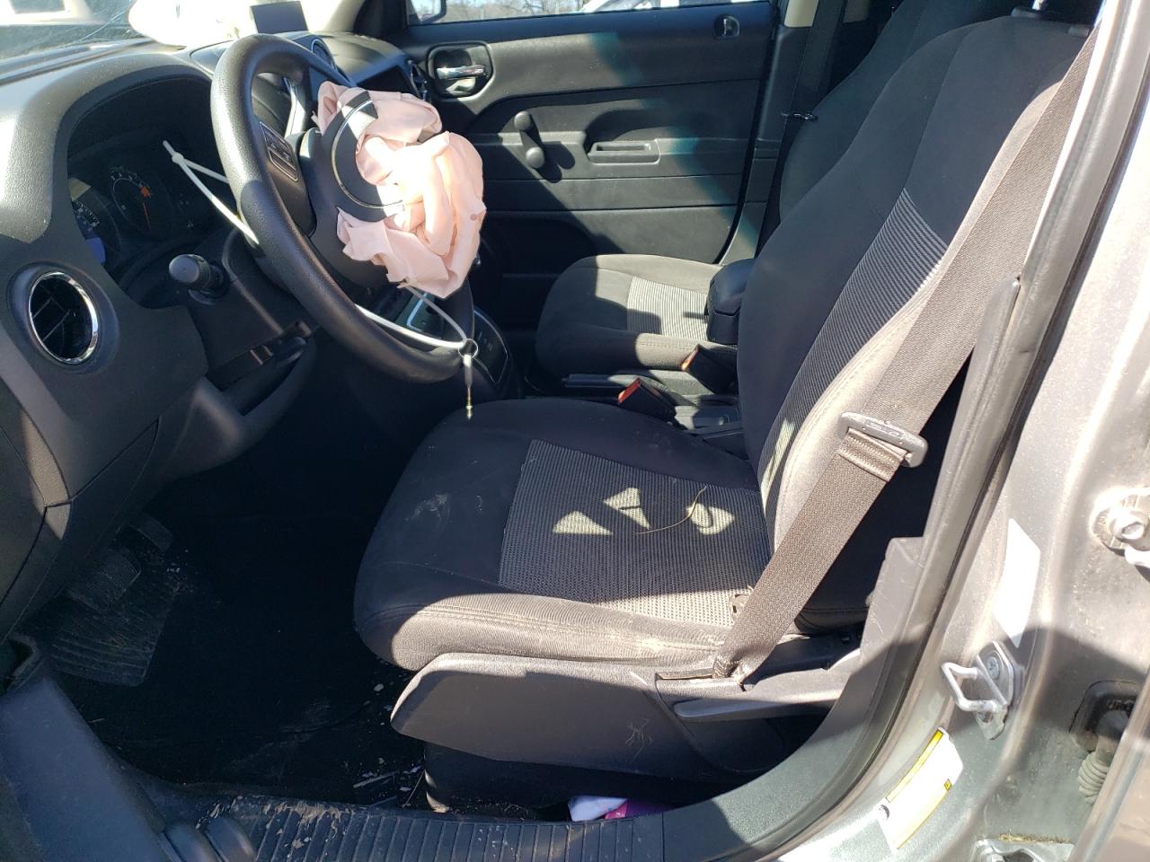 2015 Jeep Liberty (Patriot) - Image 7