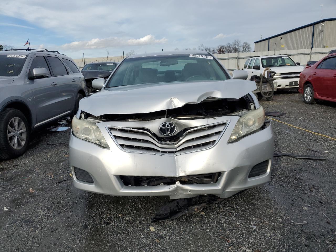 2011 Toyota Camry - Image 5