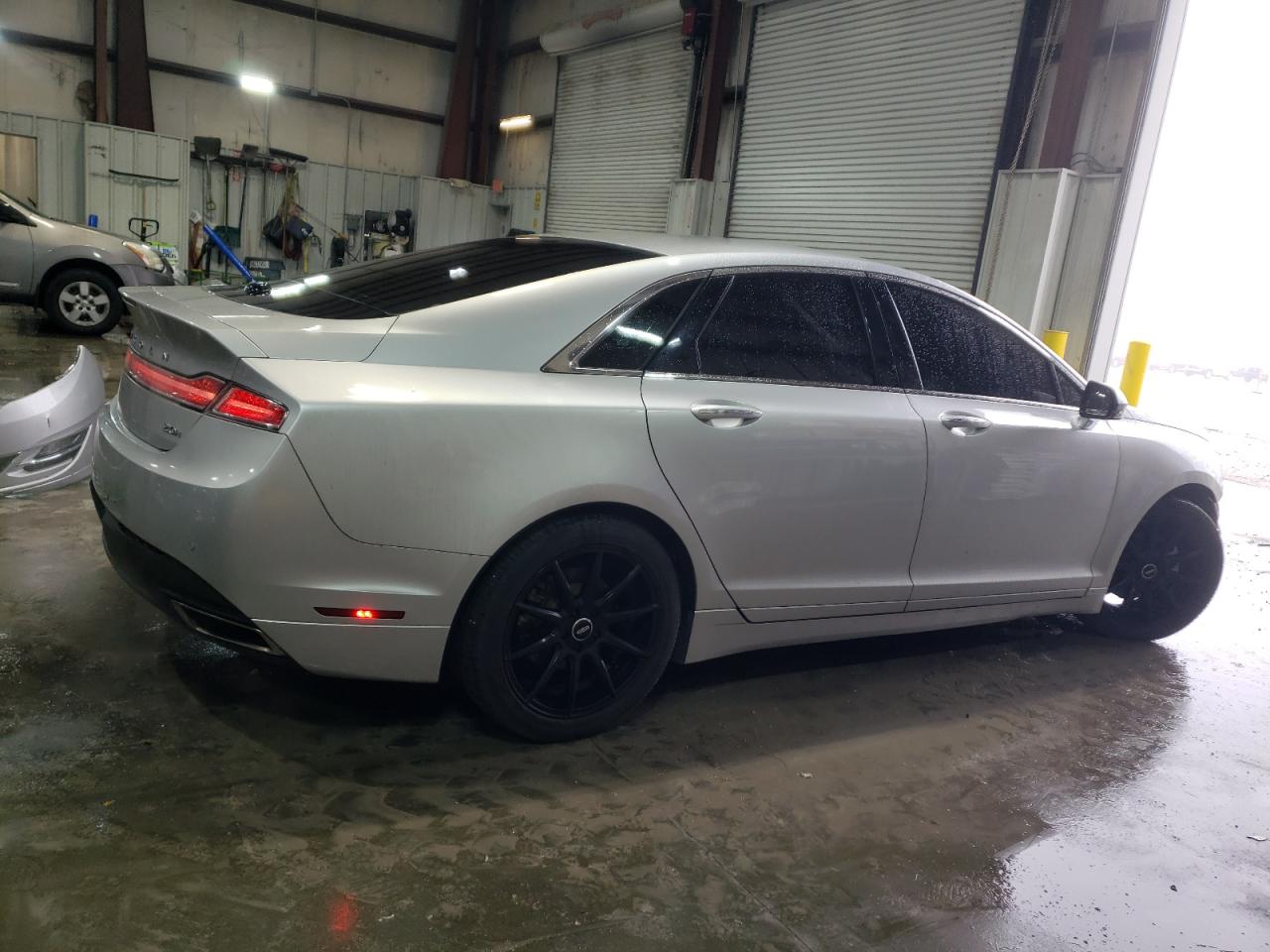 2013 Lincoln MKZ - Image 3