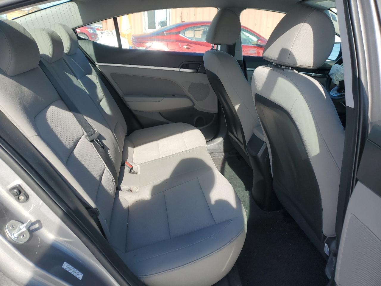 2020 Hyundai Elantra - Image 11