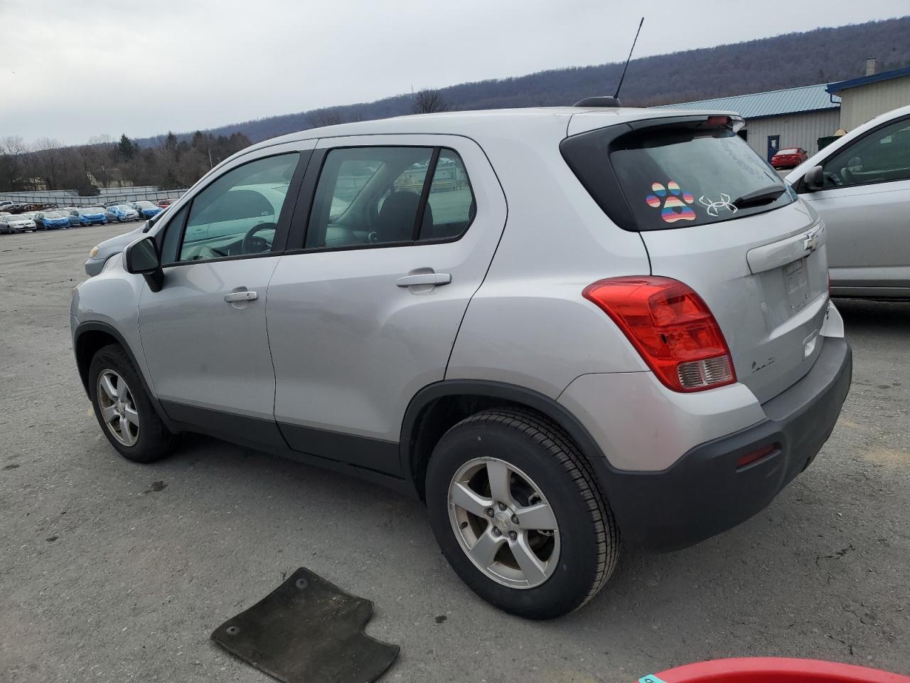 2016 Chevrolet Trax - Image 2