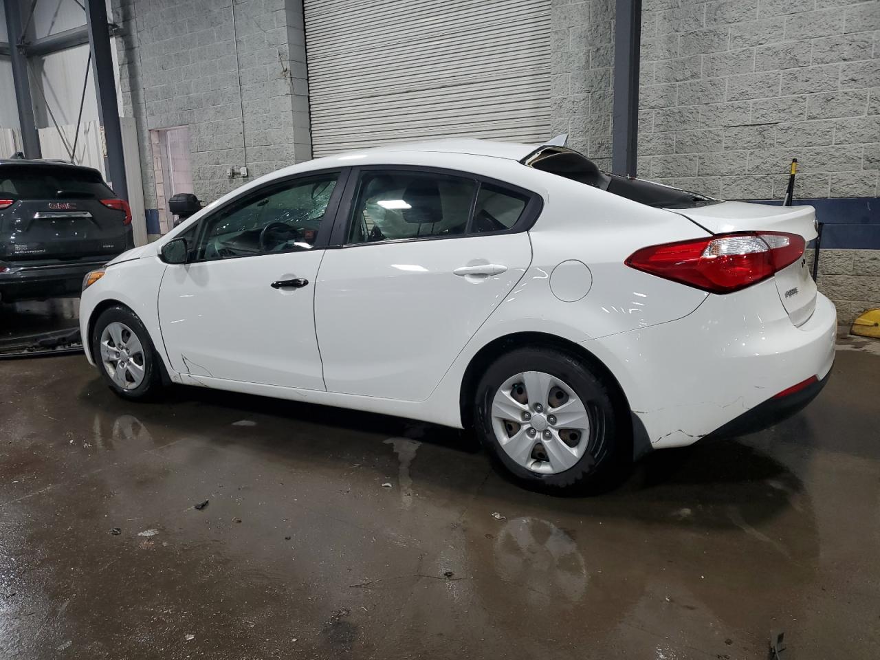 2016 Kia Forte - Image 2