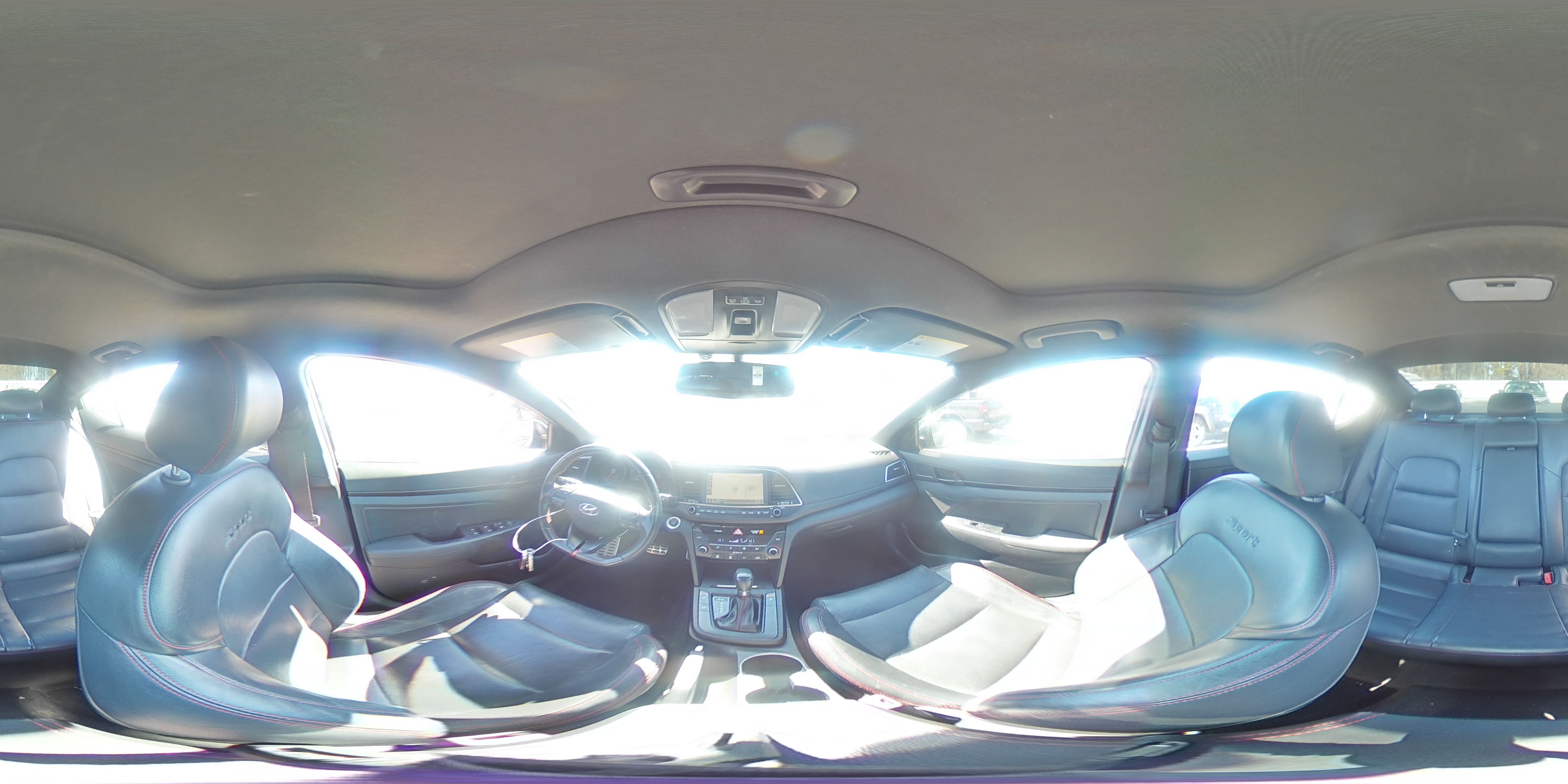 2018 Hyundai Elantra - Image 13