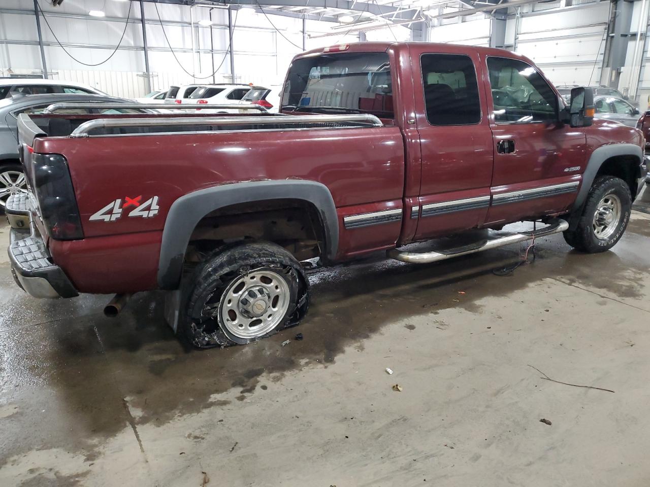 2000 Chevrolet Silverado - Image 3