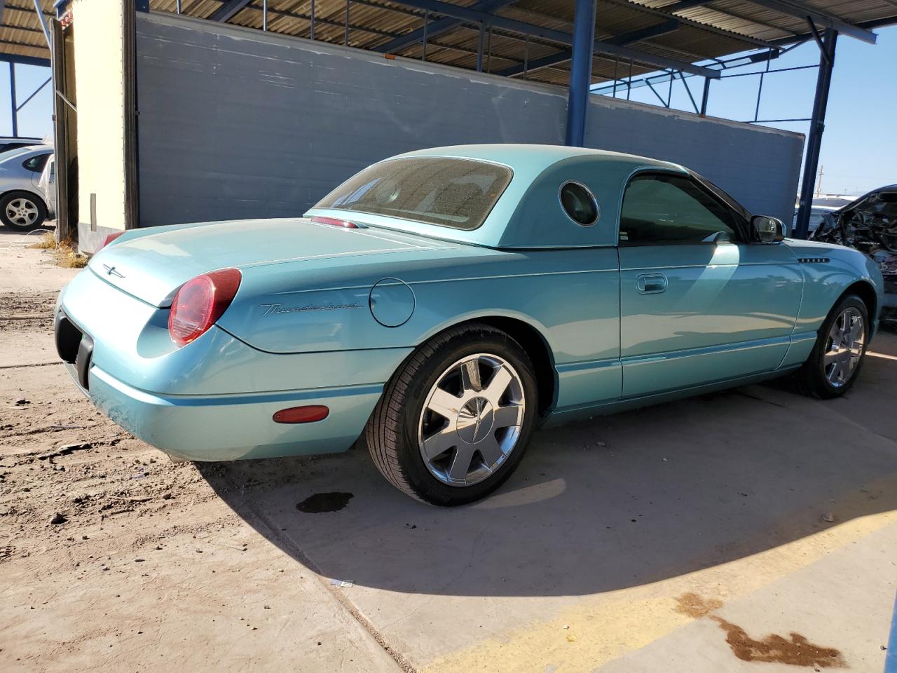 2002 Ford Thunderbird - Image 3