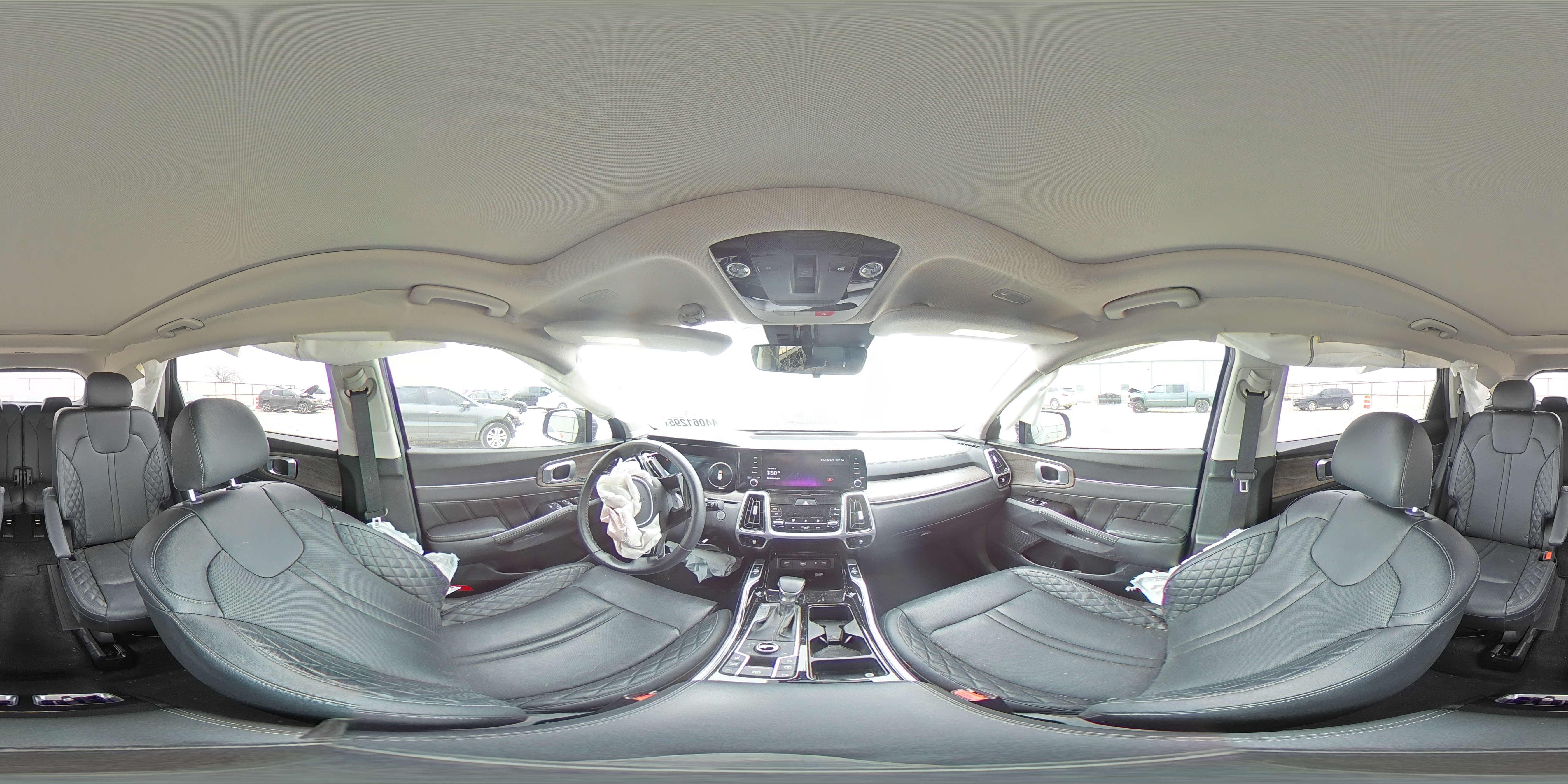 2022 Kia Sorento - Image 13