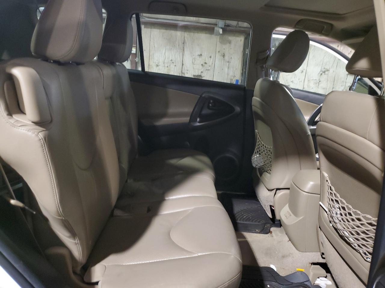 2012 Toyota RAV 4 - Image 11