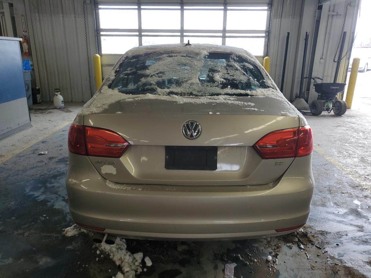 2014 Volkswagen Jetta - Image 6