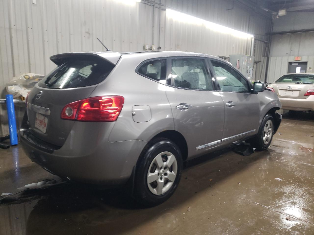 2013 Nissan Rogue - Image 3