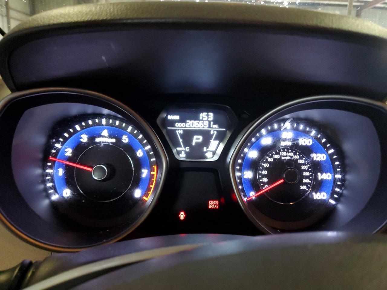 2011 Hyundai Elantra - Image 9