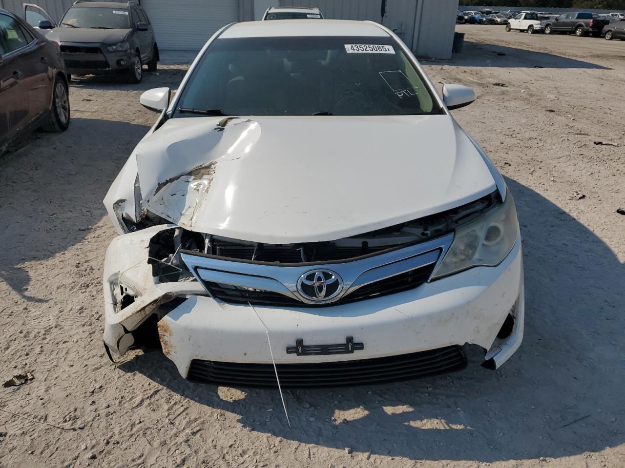 2014 Toyota Camry - Image 5
