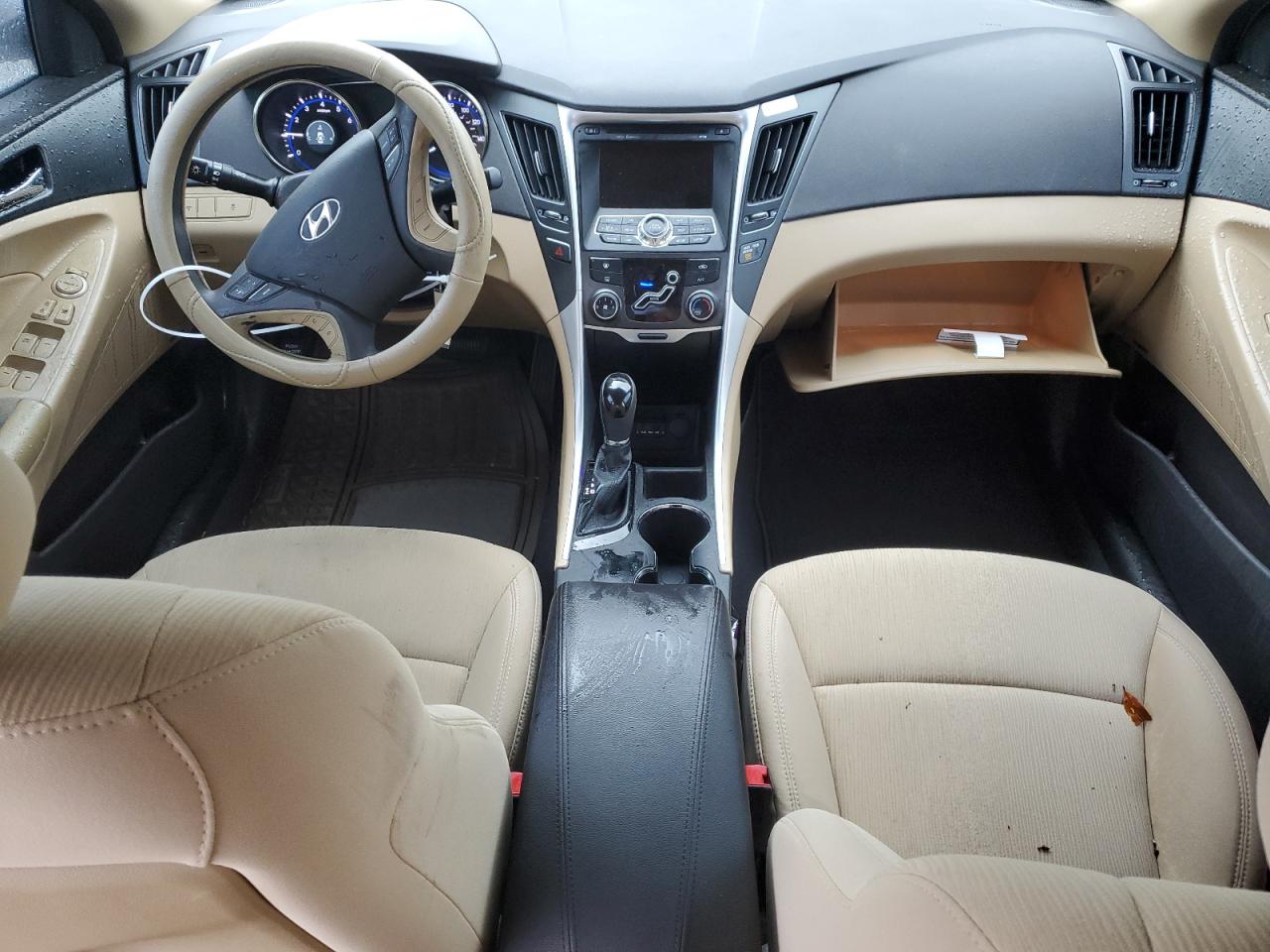 2011 Hyundai Sonata - Image 8