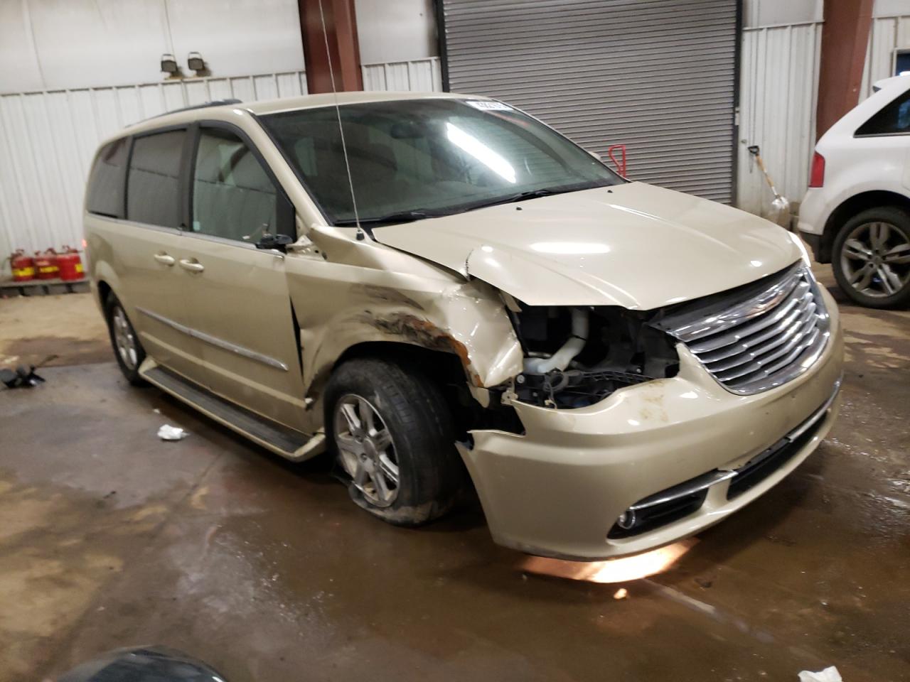 2011 Chrysler Town & Country - Image 4