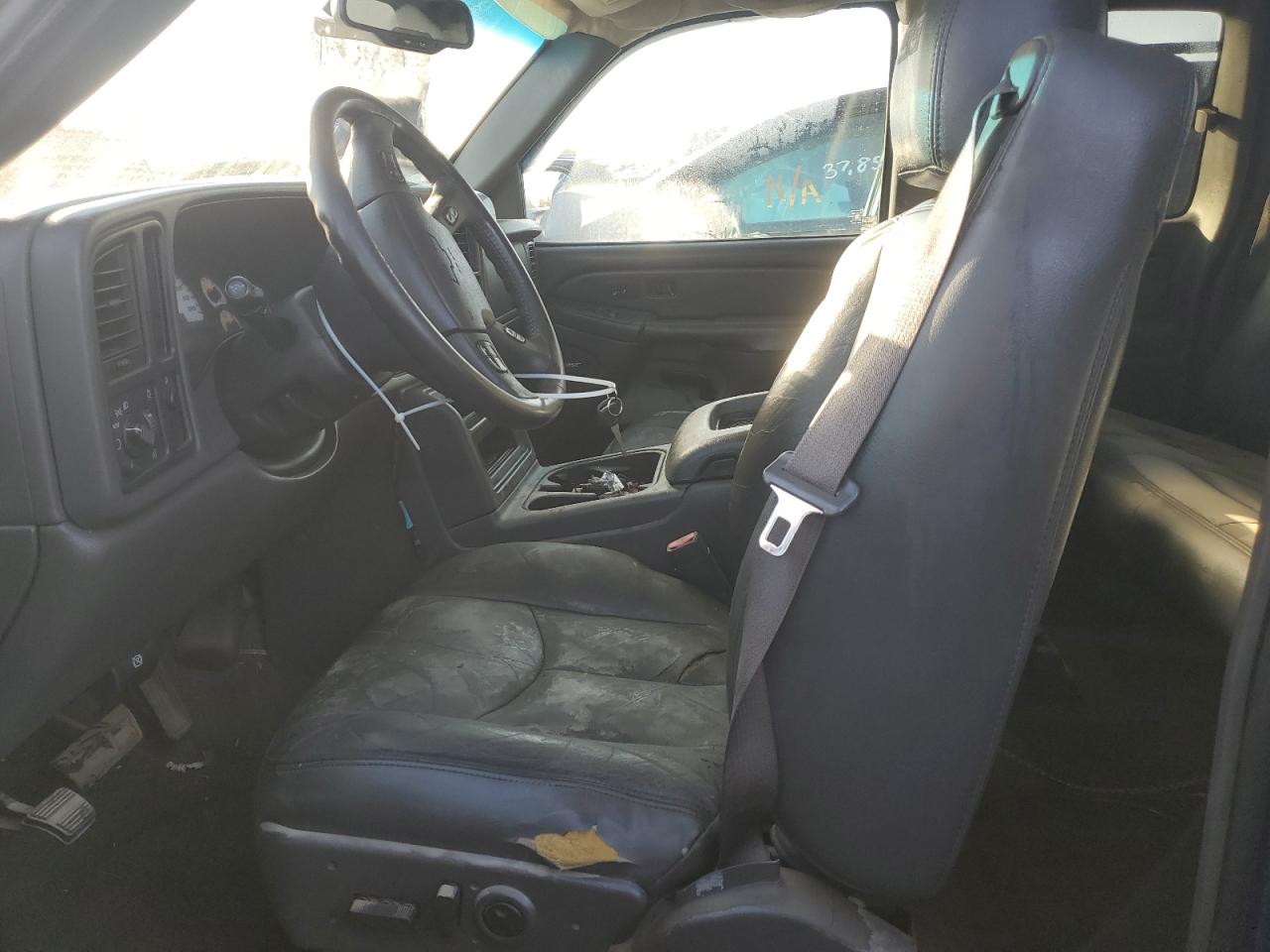 2004 Chevrolet Silverado - Image 7